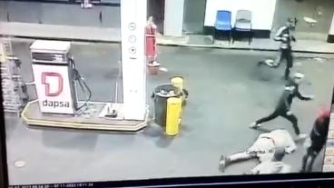 La víctima fue identificada como Adrián Bustamante.