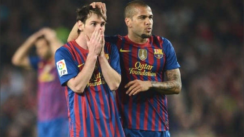 Messi y Dani Alves compartieron sociedad en los años dorados del equipo de Guardiola. 
