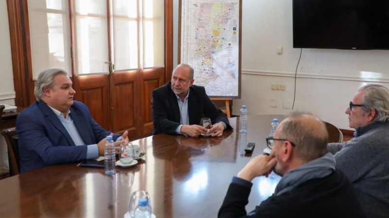 Perotti, Farías, Olivera y Corach en la reunión de este martes.