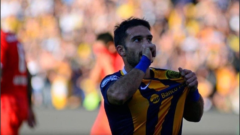 El ex atacante canalla reveló que se enteró de lo sucedido cuando se levantó esta mañana.