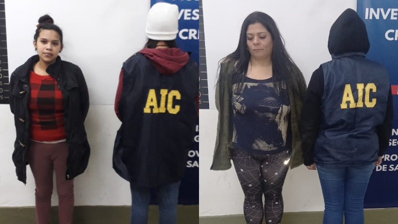 Sasha Colombo y Carolina Gómez, las imputadas por retirar plata de las extorsiones al dueño de una pizzería.