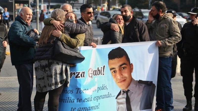 El joven agente de la policía Motorizada podría recibir el alta la semana próxima