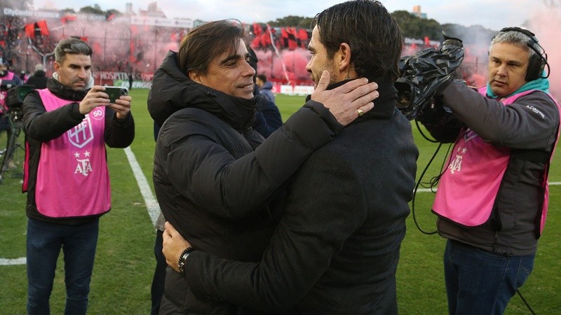 El técnico leproso valoró mantener el invicto ante 