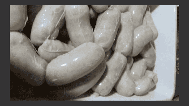 Los chorizos se distribuyeron entre los vecinos que asisten al comedor.