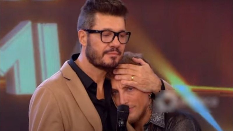 Marcelo Tinelli y El Polaco, en el Bailando. 