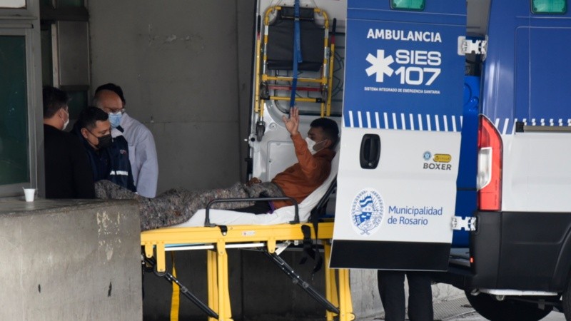 El saludo del policía.