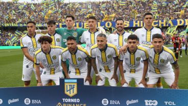 Los once titulares de Central que derrotaron a Newell's en el Gigante de Arroyito.