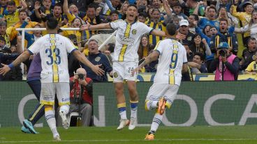 Alejo Véliz le dio el clásico a los canallas.