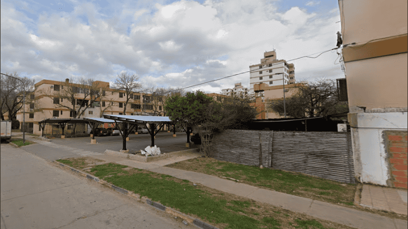 Al momento de su detención, el hombre emanaba un fuerte aliento etílico.