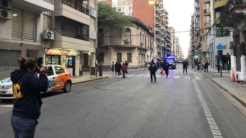 El relevamiento de rigor de la escena que dista de estar esclarecido.