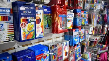 Tras el receso invernal, la suba de precios impacta con fuerza en la canasta escolar.