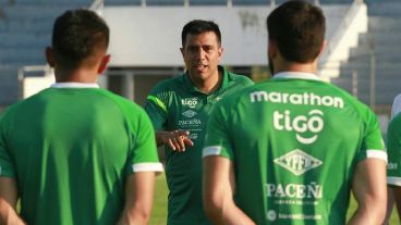 El venezolano Farías dejó el cargo tras las eliminatorias para el Mundial de Qatar 2022.