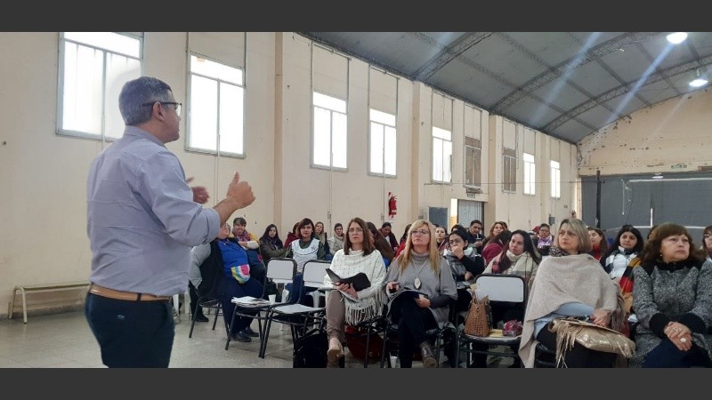 Funcionarios del Ministerio de Educación desarrollaron encuentros en las regionales.