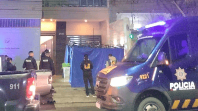 El hombre cayó de un edificio céntrico de Santa Fe.