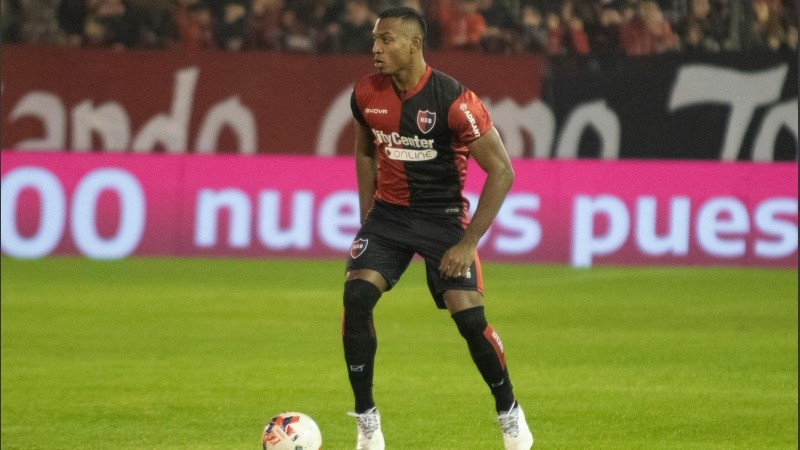 Ditta es uno de los futbolistas leprosos con mejor rendimiento en el torneo, pero se equivocó ante Defensa.