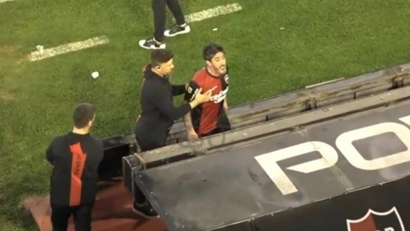 Pérez fue amonestado a los 13 minutos del segundo tiempo y fue la amarilla número 179 que recibió como profesional en un total de 414 cotejos.