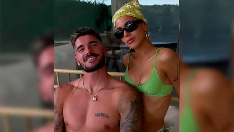 Rodrigo De Paul y Tini disfrutando de su encuentro. 