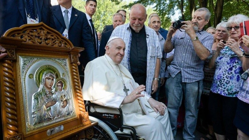 En su visita a Canadá, el Papa utilizó por primera vez la silla de ruedas para trasladarse.
