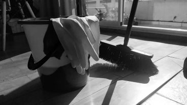 Cuatro relatos distintos sobre mandatos de orden y limpieza.