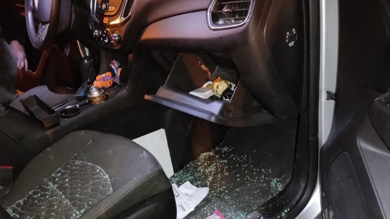 Entre los papeles que había en el auto, los delincuentes encontraron un impuesto con la dirección a la que intentaron ingresar.