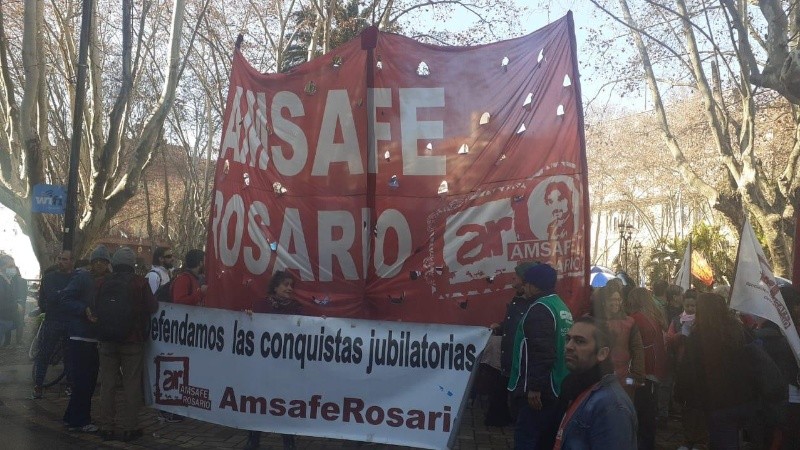 Semana de paros: este martes confluyen docentes, médicos, estatales y choferes de transporte