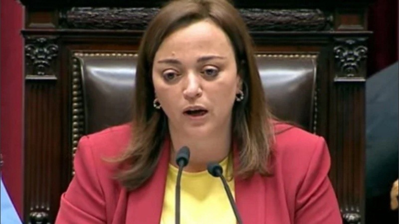 Cecilia Moreau es la primera mujer en presidir la Cámara de Diputados de la Nación.