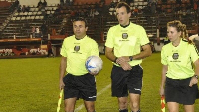 Ranciglio, en el medio, vio trunco su deseo de dirigir en primera división