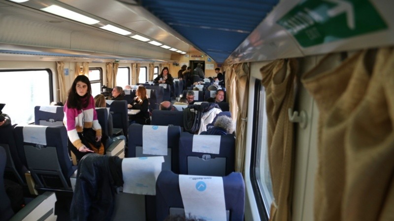El tren Rosario Cañada de Gómez tuvo su puntapié inicial este viernes. 