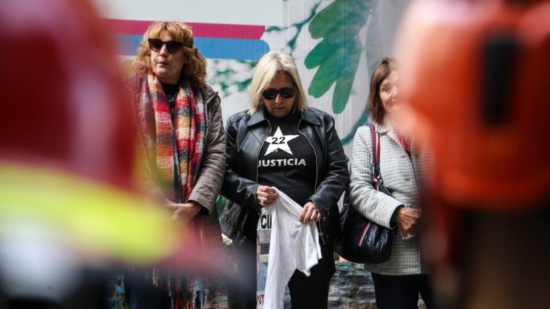 El dolor de los sobrevivientes y familiares de las víctimas a 9 años de la explosión.