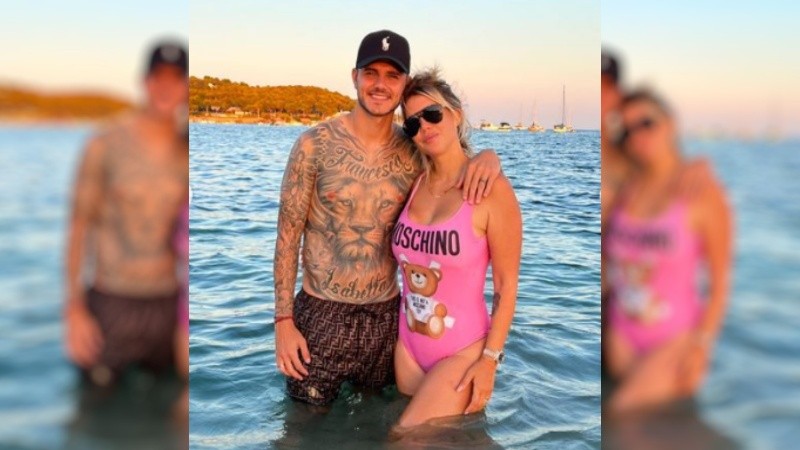 Mauro Icardi y Wanda Nara, felices en Ibiza.