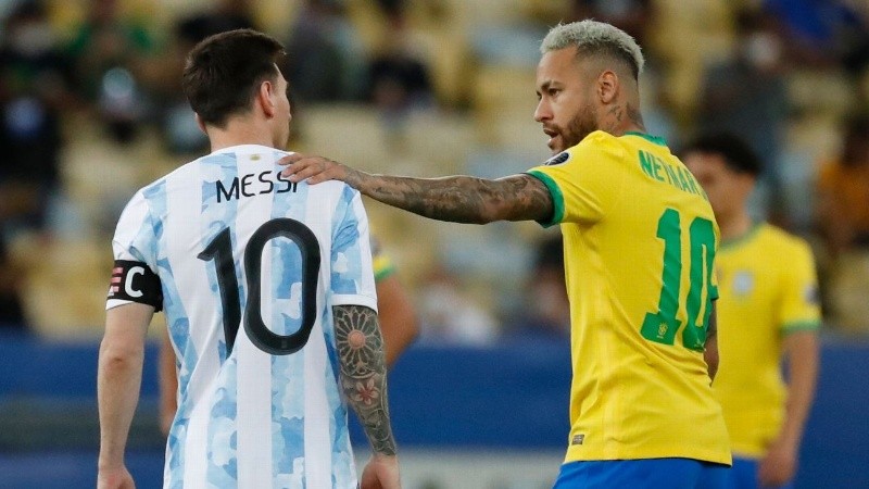 Los equipos capitaneados por Messi y Neymar deberían enfrentarse el 22 de septiembre, pero la FIFA puede postergarlo.
