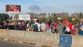 Fuego en las islas: manifestantes cortaron el puente Rosario Victoria y renovaron su pedido por la Ley de Humedales
