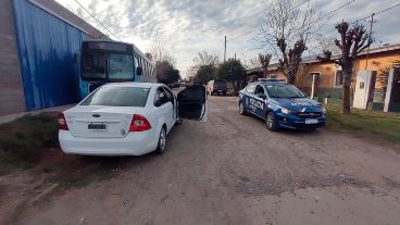 El complejo penitenciario está ubicado en la intersección de la calle N° 1721 y el Camino Límite con la localidad de Pérez