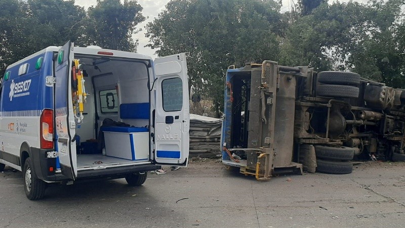 Un camión recolector se quedó sin dirección