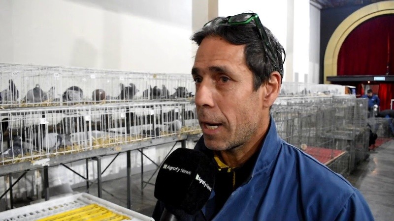 Fabián Protsman, colombófilo argentino.