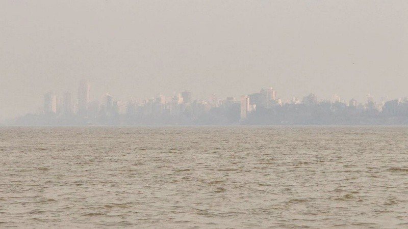 Rosario, otra vez irrespirable por humo de las quemas.