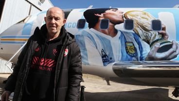 Ricardo Bochini, ídolo de Maradona, presente en Rosario.