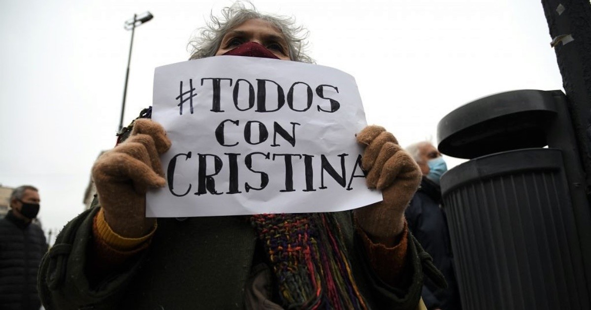 El casi magnicidio de Cristina reventó las redes durante todo el finde: nunca hubo tantas menciones a un tema