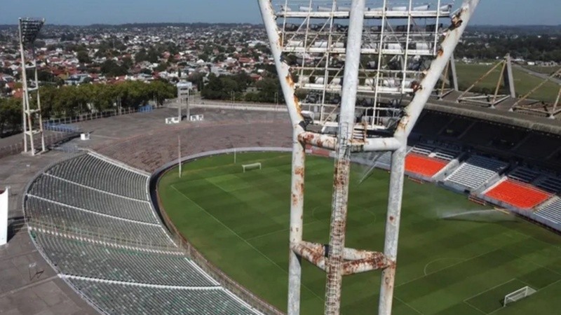 El estadio está en situación de abandono. 