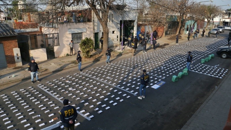 Ya se detectaron dos contrabandos por un total de tres toneladas de cocaína con el puerto de Rosario como base.