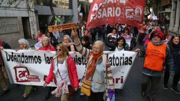 Docentes critican el "ajuste de Perotti".