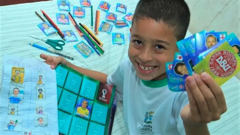 Joao, de 8 años, es pura emoción por estas horas.