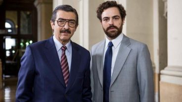 Ricardo Darín y Peter Lanzani en sus caracterizaciones de los fiscales Julio César Strassera y Luis Moreno Ocampo, respectivamente.