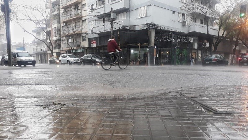 Una lluvia aislada pero que mojó.