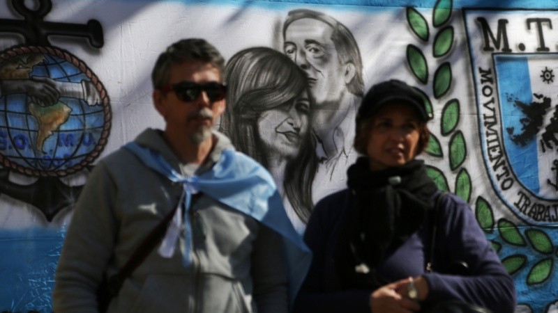 La movilización en Rosario para repudiar el intento de magnicidio contra Cristina Kirchner.