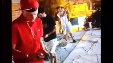 Según la Fiscalía, el imputado es el joven de chomba roja.