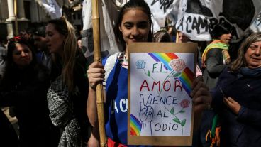 La movilización en Rosario para repudiar el intento de magnicidio contra Cristina Kirchner.