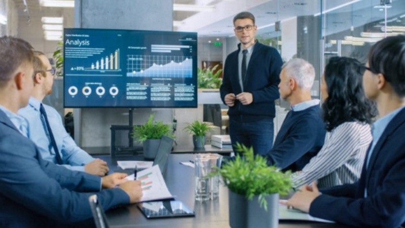 La iniciativa modifica el artículo 223 bis de la Ley 20744 de Régimen de Contrato de Trabajo.