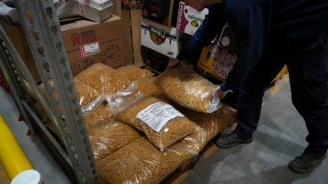 En el depósito hay espacio para 120 mil kilos de comida.