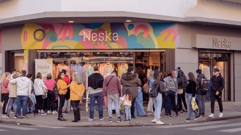 Neska: alguna que muestre el local y el entorno de San Luis